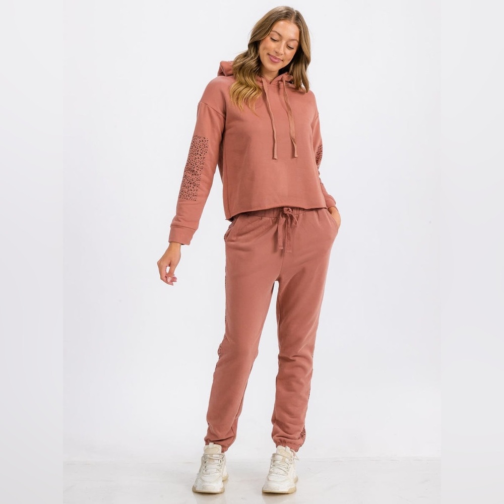 SALE! 033. WOMEN'S LONG SLEEVE RAW EDGE HOODED PULLOVER SWEATER - Picture 3 of 4